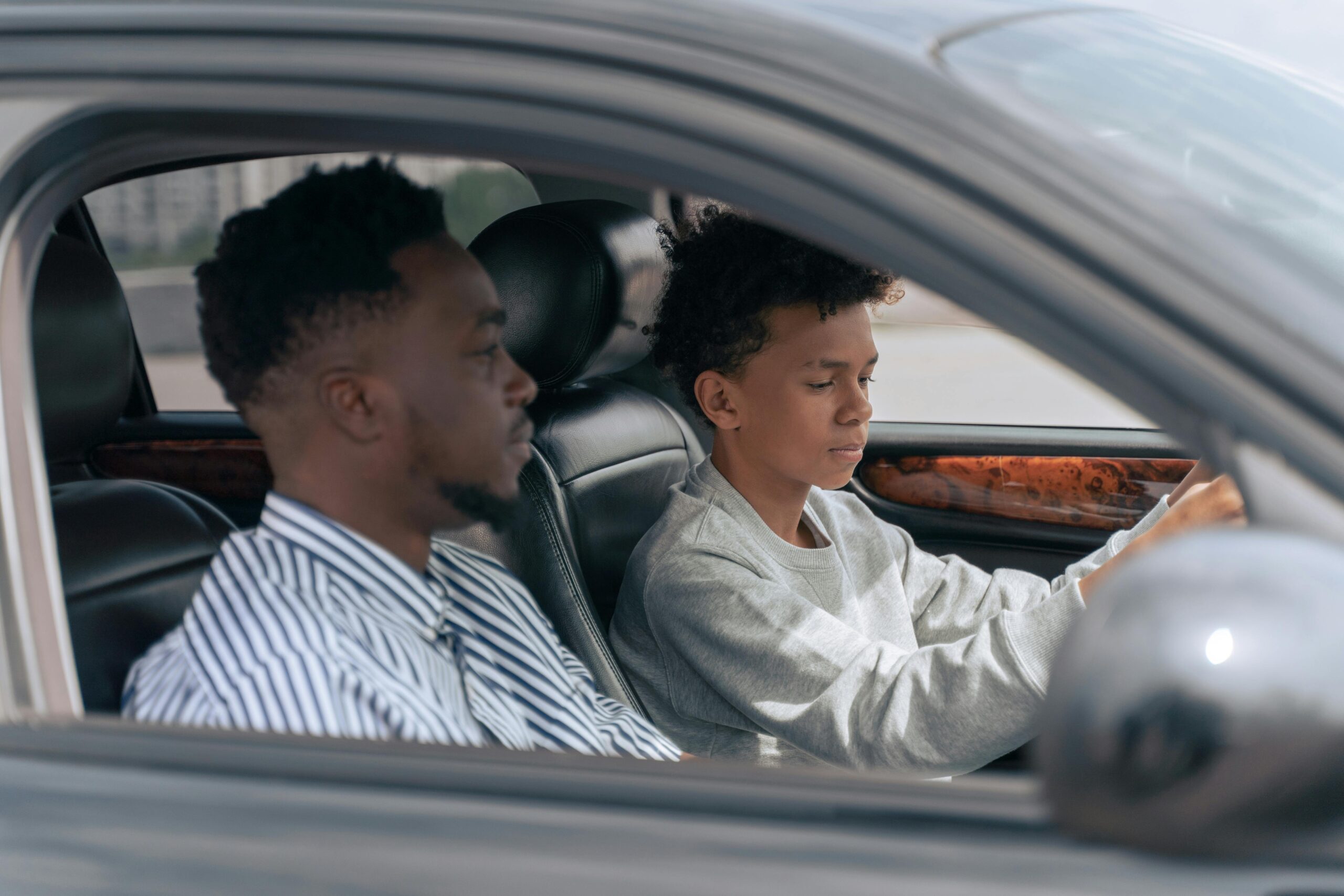 Waar moet je op letten bij het kiezen van de juiste rijschool voor je motorrijles?