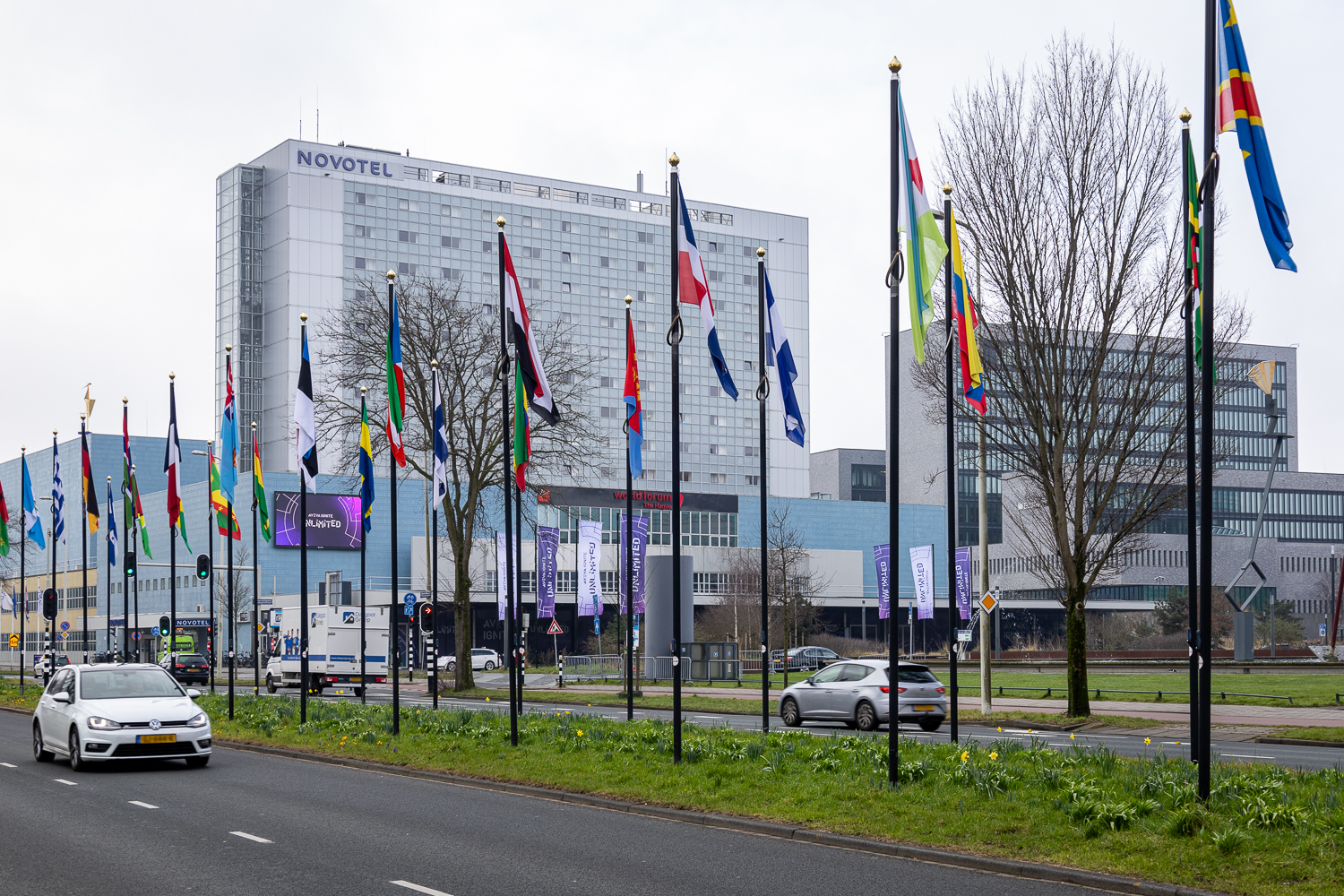 Kosten en baten van de NAVO-top: internationale lusten, lokale lasten?