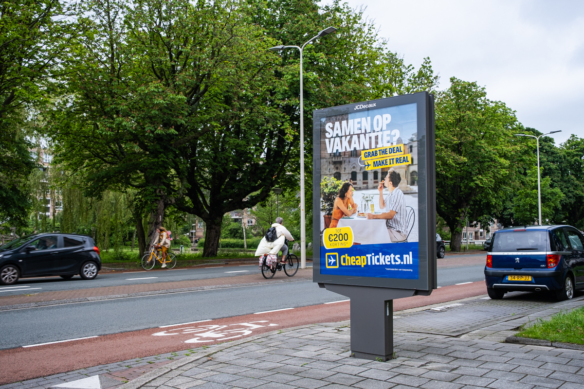 Gemeente mag fossiele reclames in buitenruimte blijven verbieden