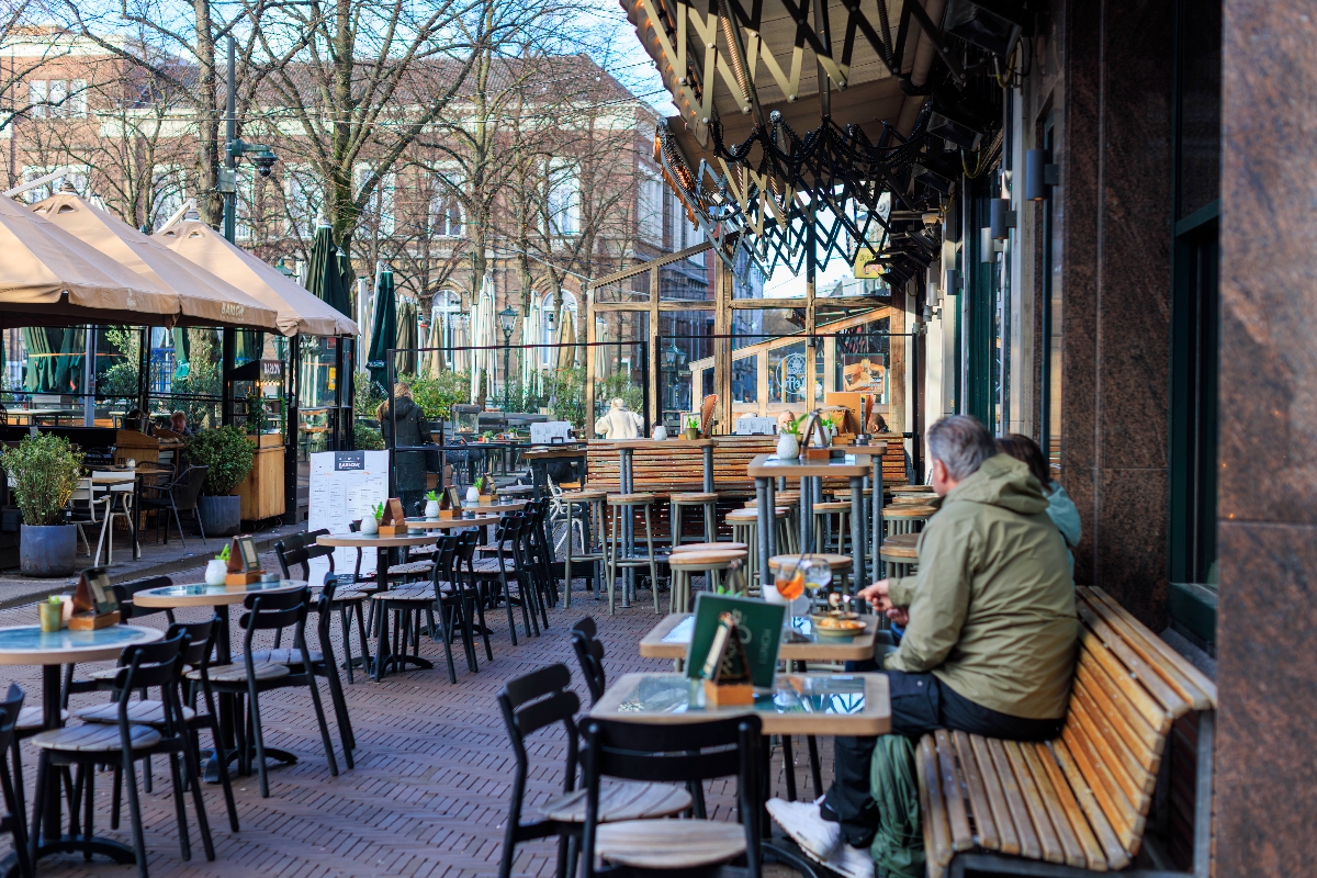 Wethouder zet in op hardere aanpak discriminatie horeca