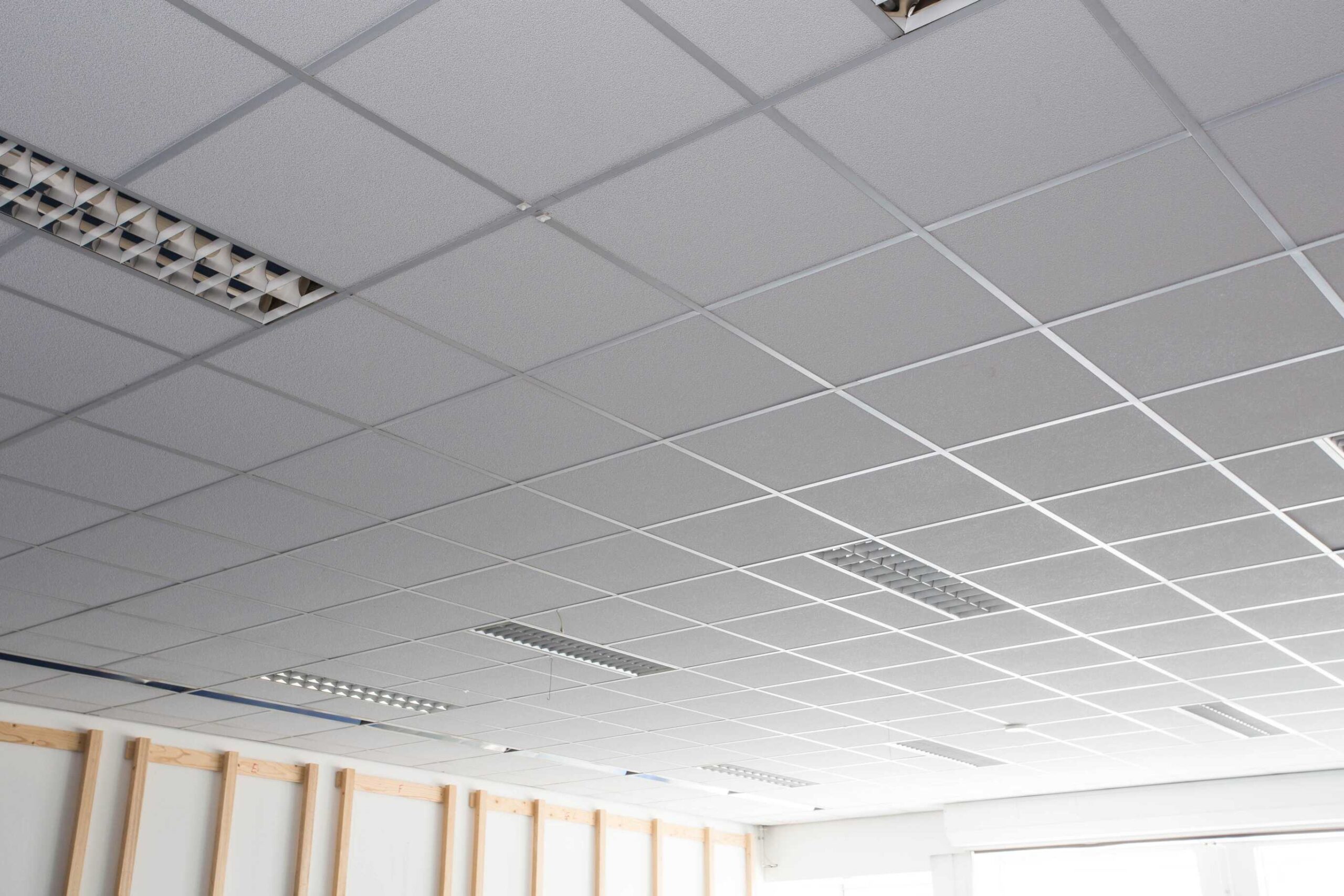De stille kracht van een goed systeemplafond in zorginstellingen