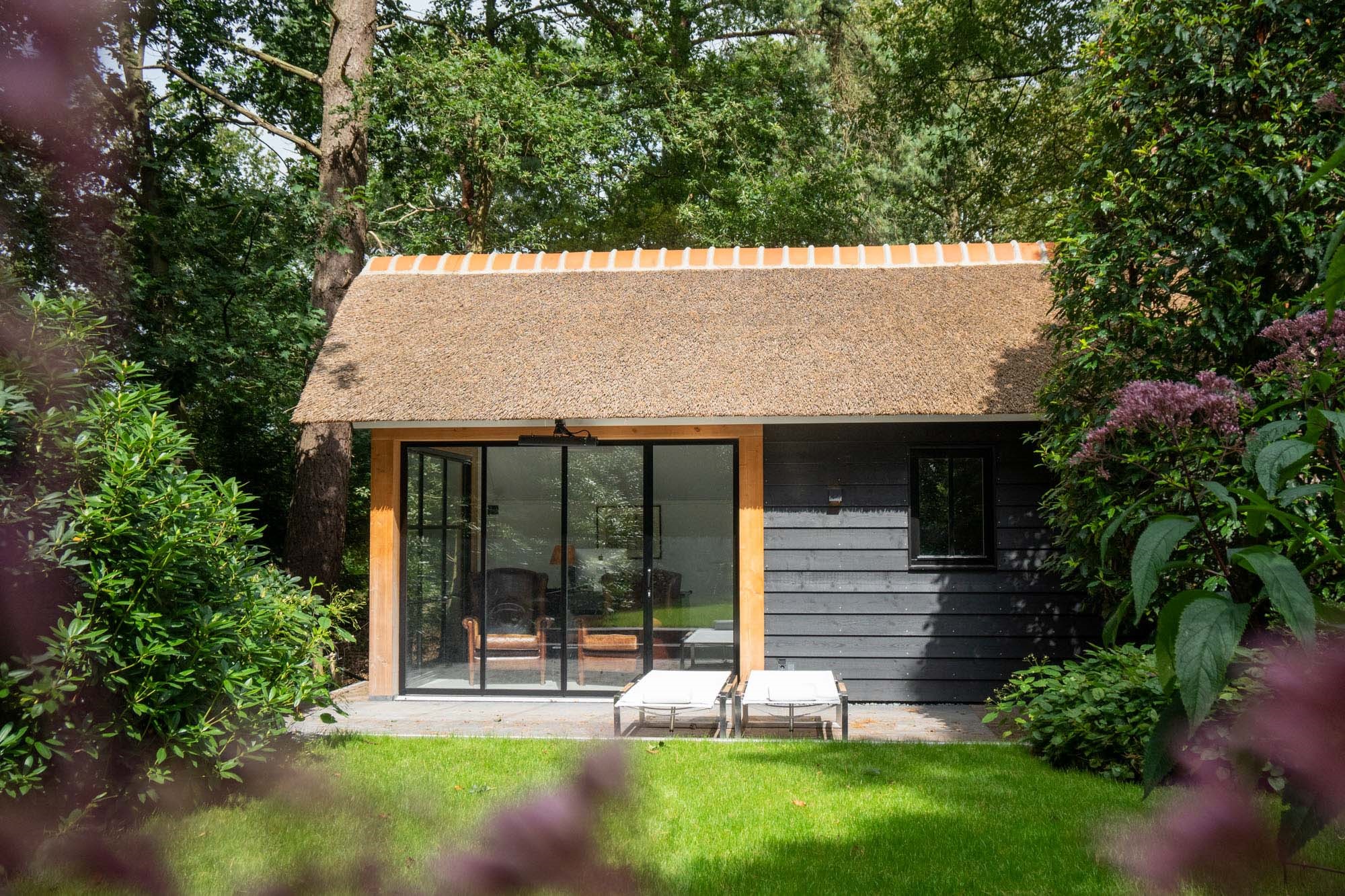 Waar moet je op letten bij het ontwerpen van een tuinkantoor?
